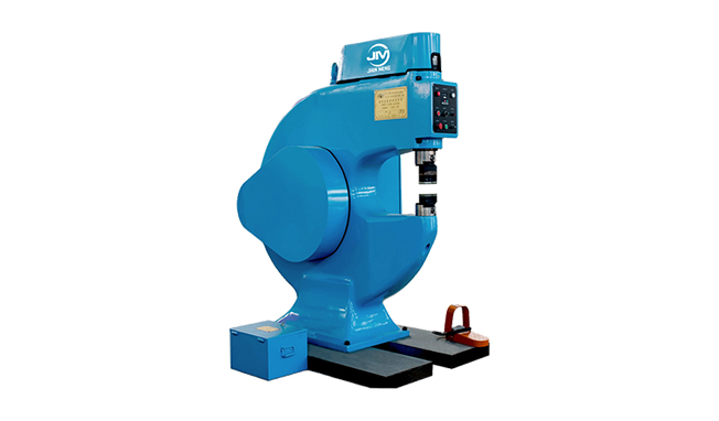 Güç şekillendirme makinesi PF665